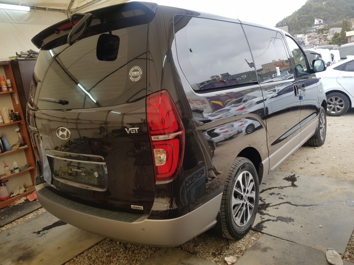 Hyundai Grand Starex винилография