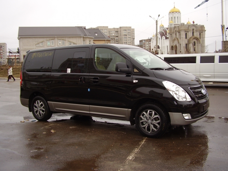 Хендай 4 вд. Hyundai Grand Starex 4wd. Hyundai h1 Starex 4x4. Hyundai Grand Starex h1 черный. Hyundai Starex 4wd 2015.