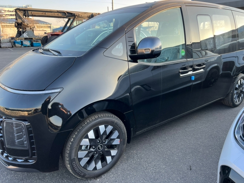 Hyundai Staria Lounge Camper